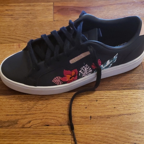 Adidas Sneakers - Picture 3 of 5